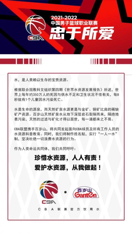 今日（10月17日），影片发布;翻墙探案版海报，海报色调令人耳目一新，诸多丰富细节引人浮想联翩两位;土酷大爷首次正面亮相，欲显侦探神威，却在翻墙进入疑似;犯罪现场之际，抬头和监控摄像机对视